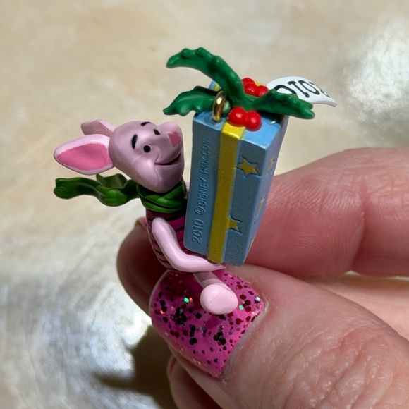 Set of 2 Miniature Hallmark Keepsake Ornaments - Picture 5 of 7